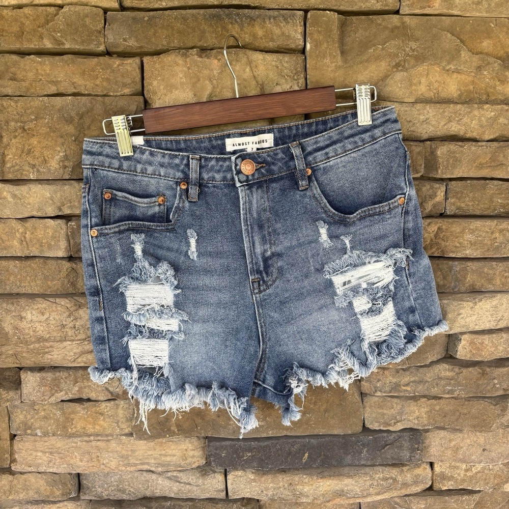 Almost Famous Cut Off‎ Stretch Jean Shorts Womens Size 7 Blue Denim 30" Waist